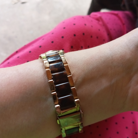 Beautiful Rose Gold Michael Kors Watch - Picture 2 of 2